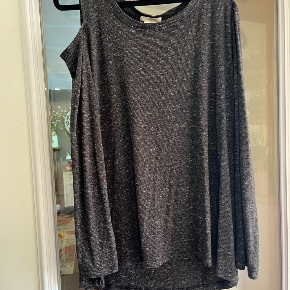 Women's Charcoal Gray Cold Shoulder Top